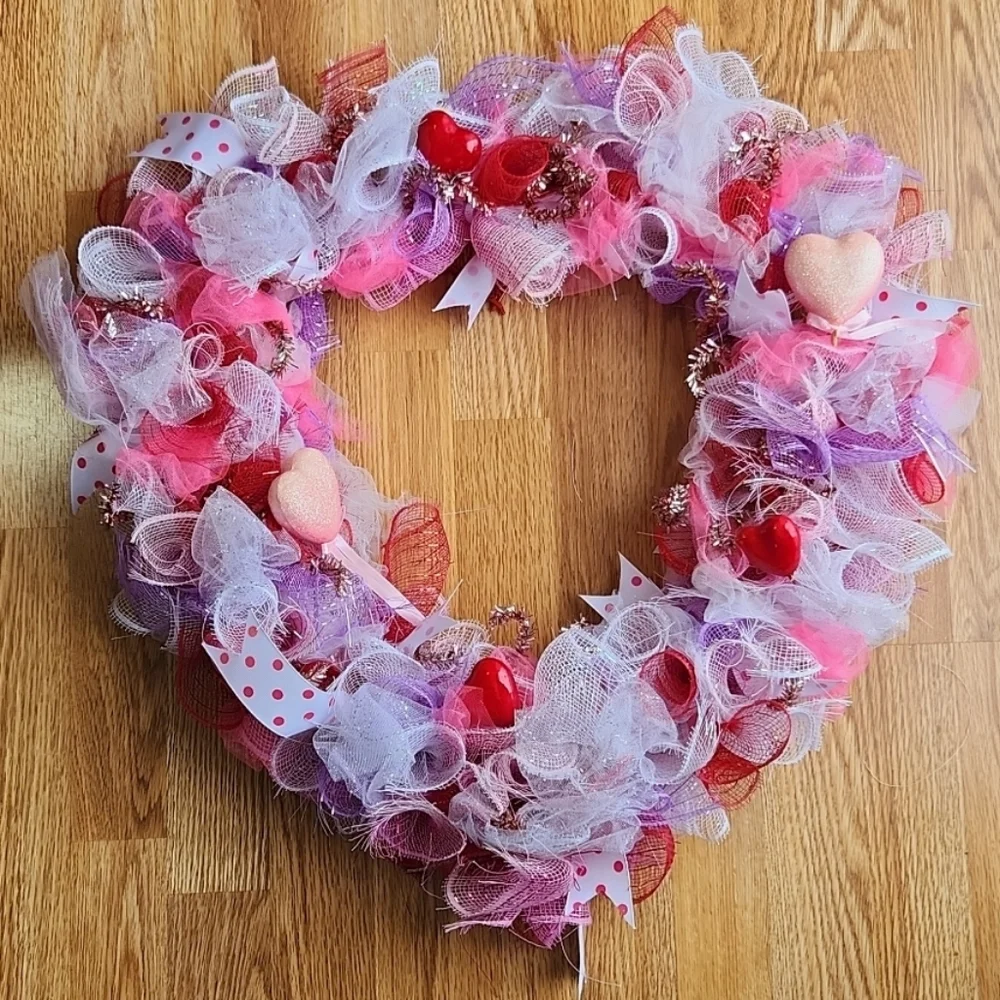 Valentine’s Day Heart Shaped Decorative Mesh Front Door Wreath/Wall Hang…